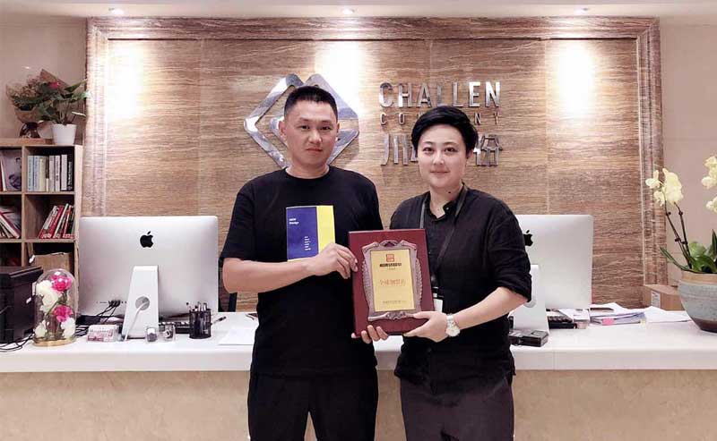 恭喜张先生签约帽牌货冒菜加盟店
