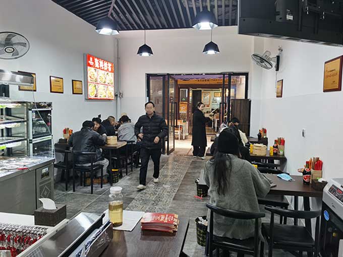 开家冒菜加盟店四大方面要注意