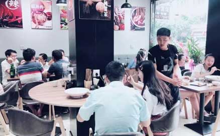 帽牌货冒菜加盟店是如何做到日赚八千？