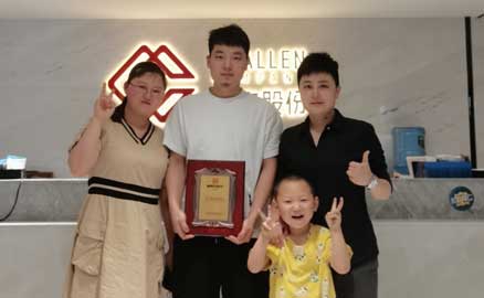 刘女士一家做了30余年的卤菜生意