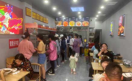 选择冒菜加盟店时需要考虑哪些方面?