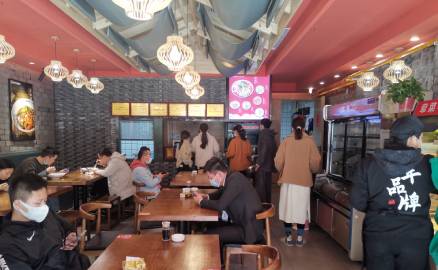 冒菜加盟店如何应对同行打价格战