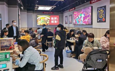 开冒菜店怎么才能更快地吸引到消费者