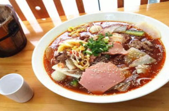 开一家冒菜店要多少钱，想做冒菜的一定要看看