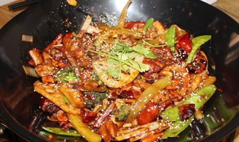 冒菜和麻辣香锅有哪些区别呢