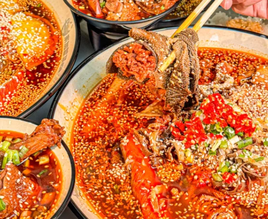 冒菜是适合摆摊还是开店好呢