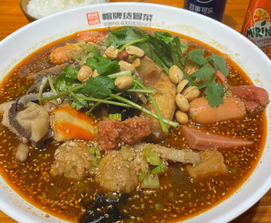 在学校旁边开冒菜好吗