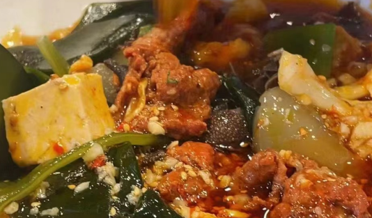冒菜生意在小镇的潜力（在小县城适合做冒菜生意吗）