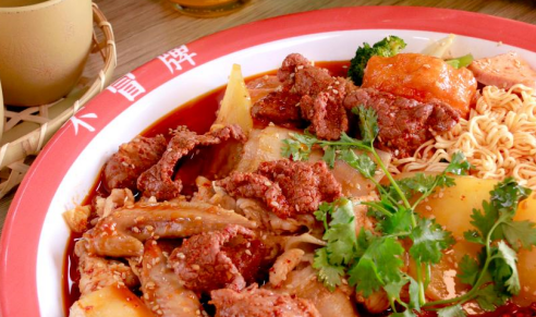 镇上怎么做冒菜（小镇冒菜店创业指南）
