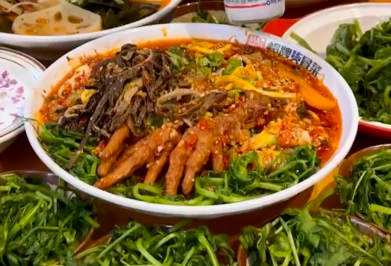 冒菜店怎么才能吸引人进店