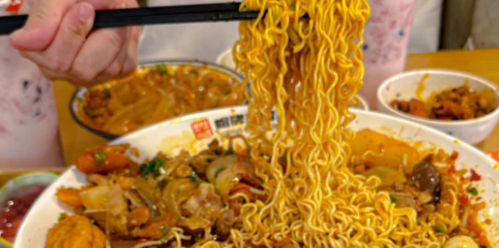 哪些位置适合开冒菜加盟店？