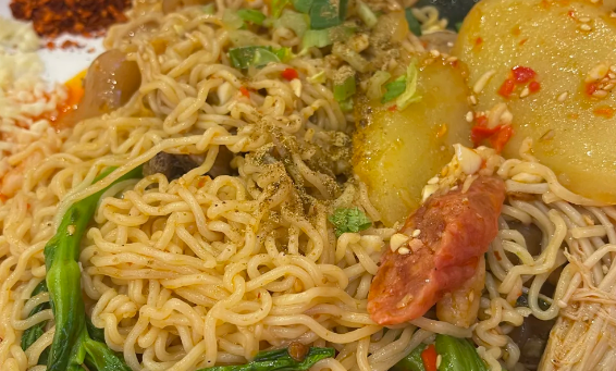推荐本地人喜欢的冒菜，帽牌货冒菜